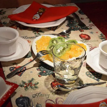 Cote Vignes Bed & Breakfast *